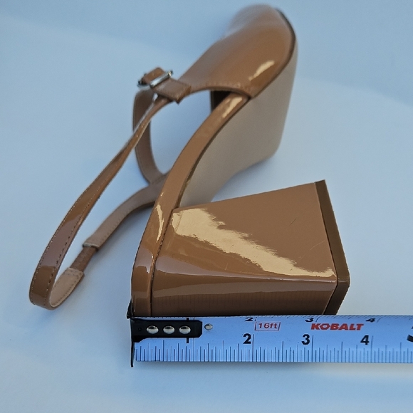 Steve Madden Tan Pointed-Toe Heels - Picture 8 of 11